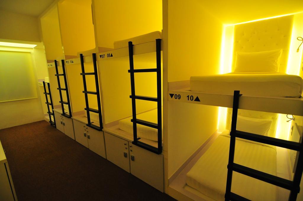 Capsule Hostel Old Batavia Jakarta Zimmer foto