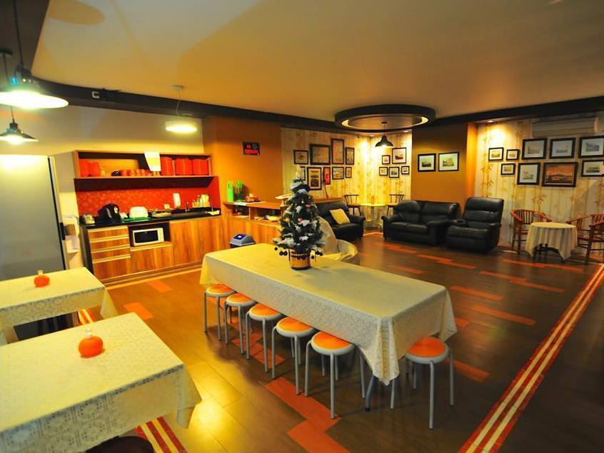 Capsule Hostel Old Batavia Jakarta Exterior foto