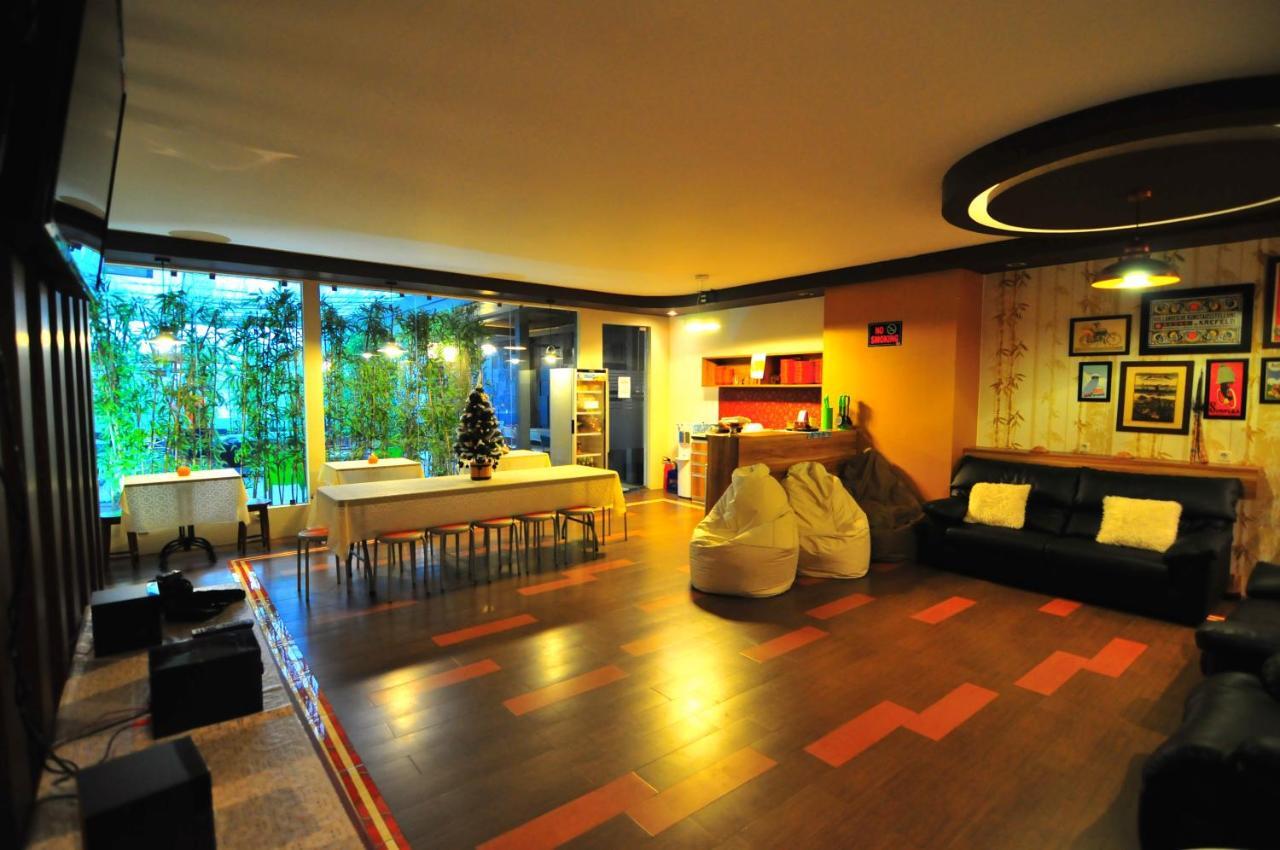 Capsule Hostel Old Batavia Jakarta Exterior foto
